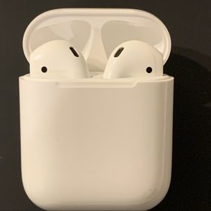 AirPods 2nd Generation - USED